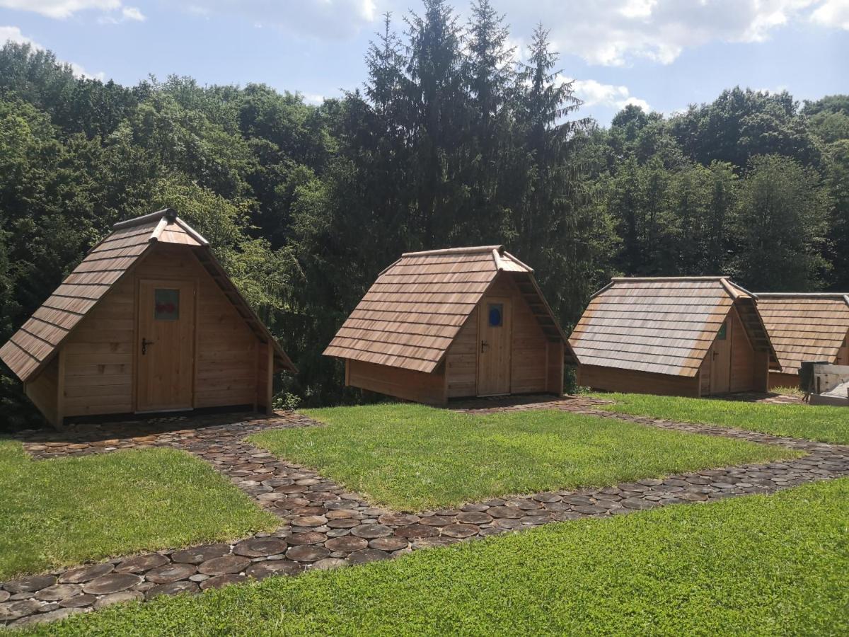 Glamping Naselje Zeleni Turizem 호텔 마콜레 외부 사진
