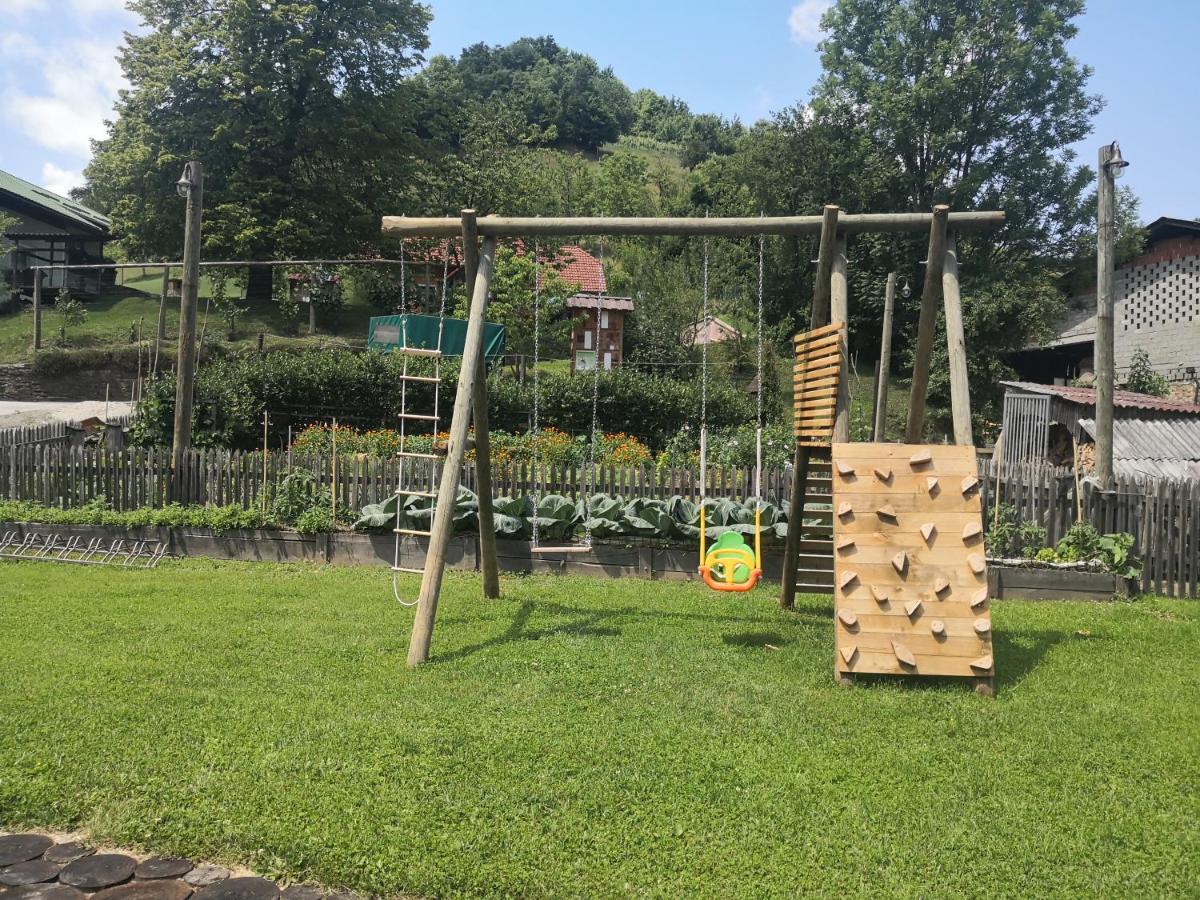 Glamping Naselje Zeleni Turizem 호텔 마콜레 외부 사진