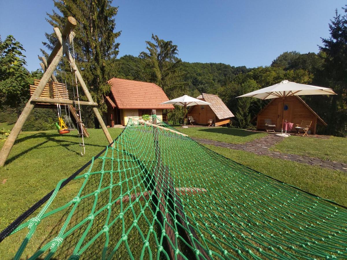 Glamping Naselje Zeleni Turizem 호텔 마콜레 외부 사진